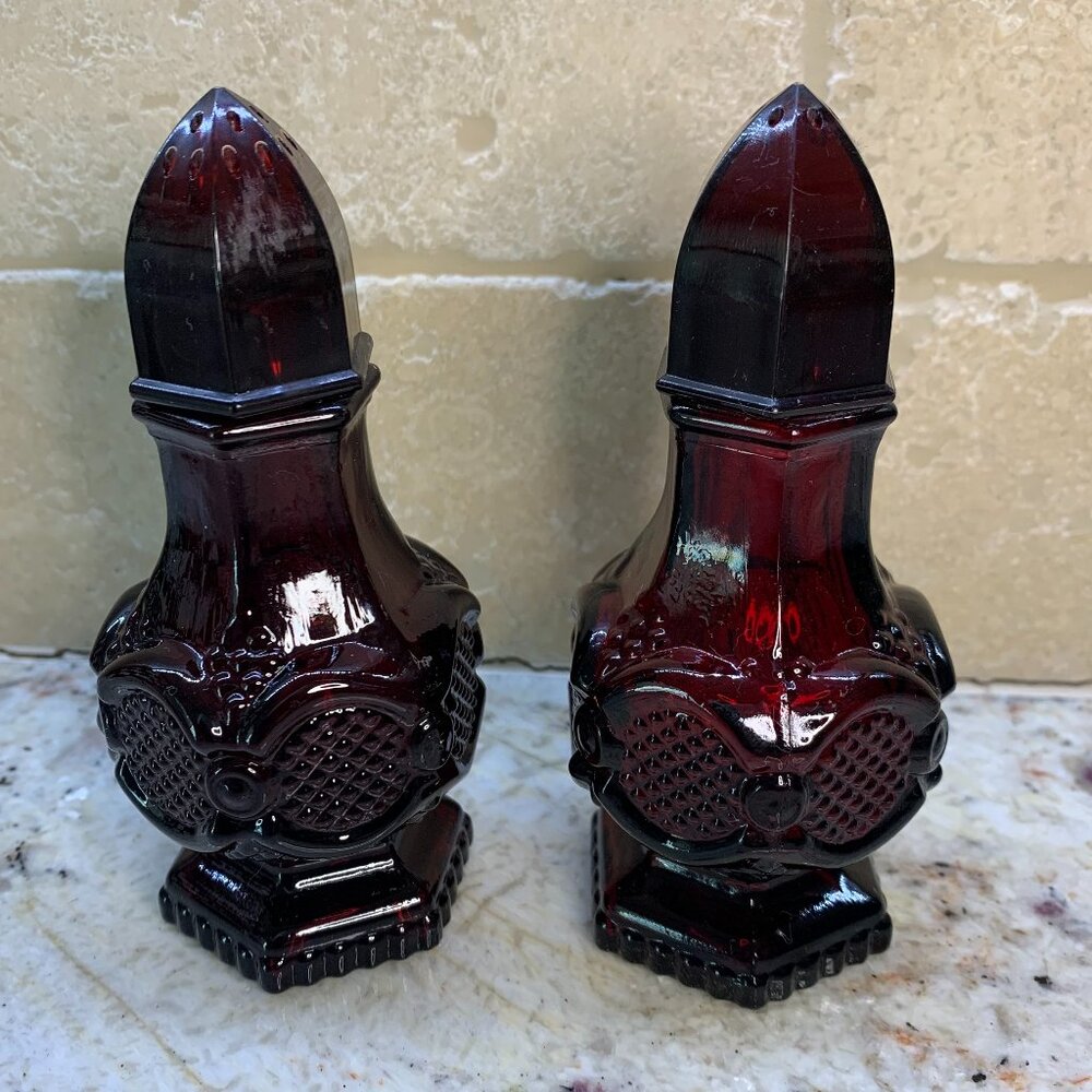 Avon Cape Cod Ruby Red Vintage Salt and Pepper Shackers